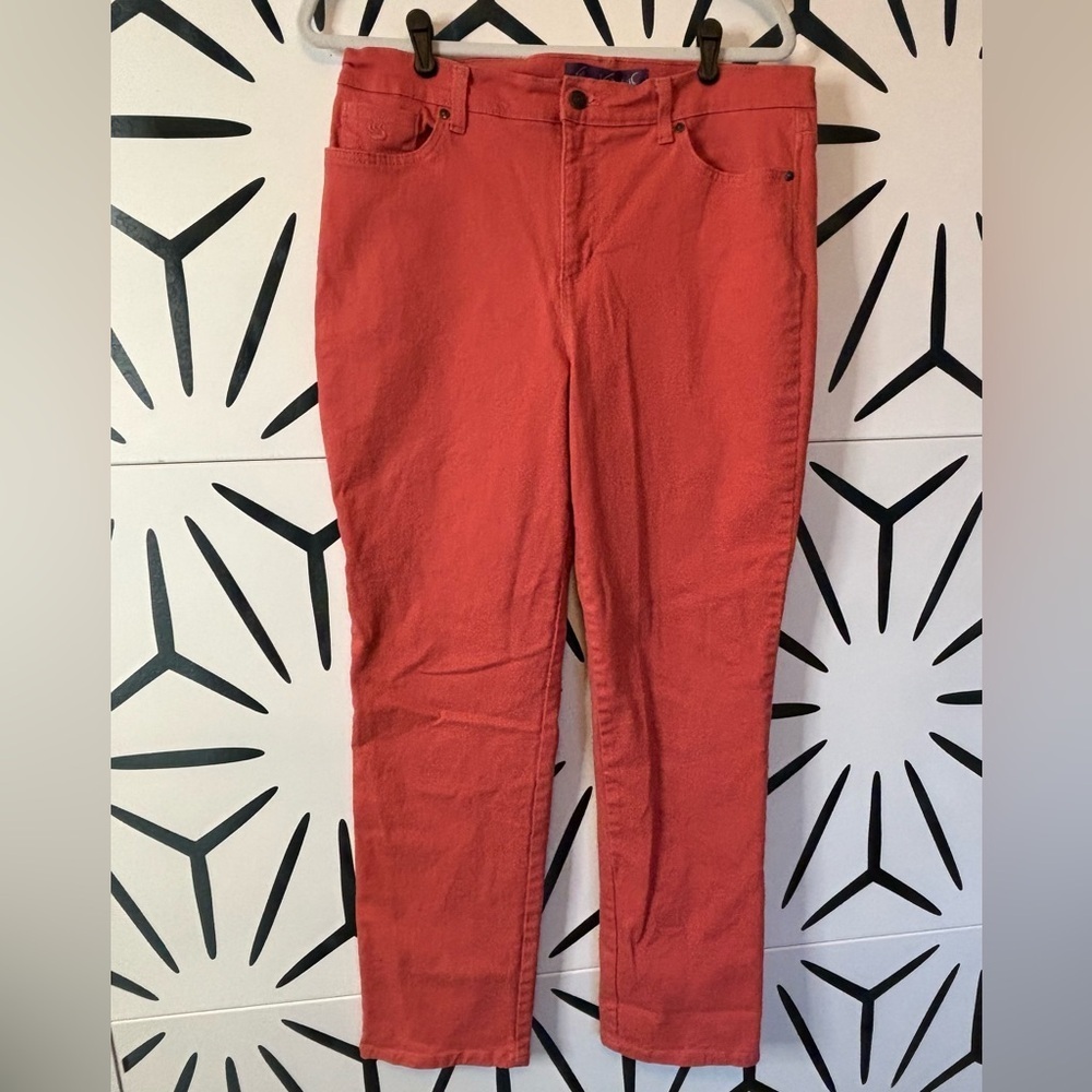 Gloria Vanderbilt Amanda Jeans – Coral – Size 12